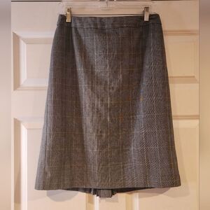 Worthington Stretch black and white plaid knee length skirt with pleated back 6